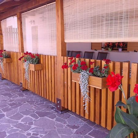 Вілла Turisticna Kmetija Pri Pozarju Knezak Екстер'єр фото